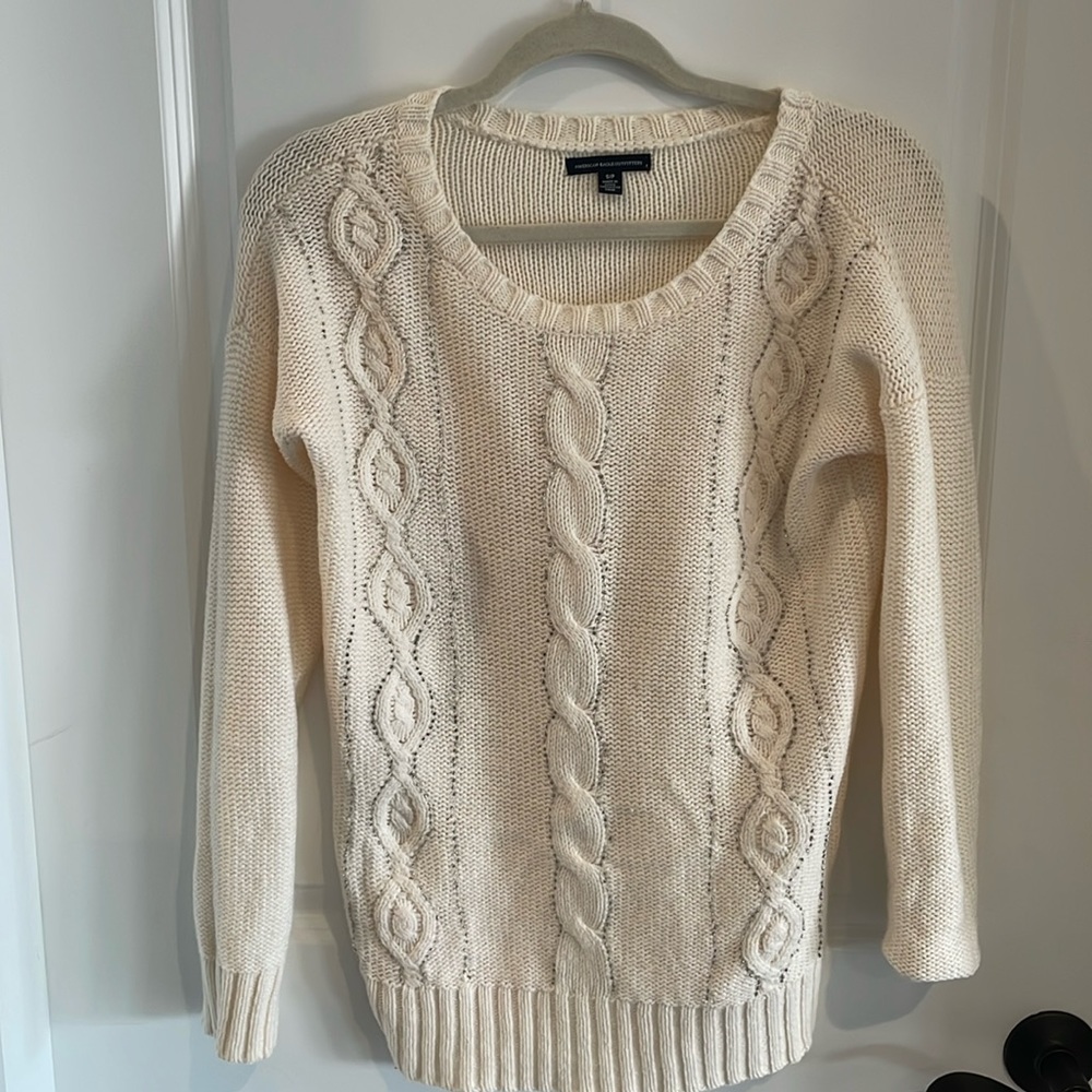 American Eagle sweater
